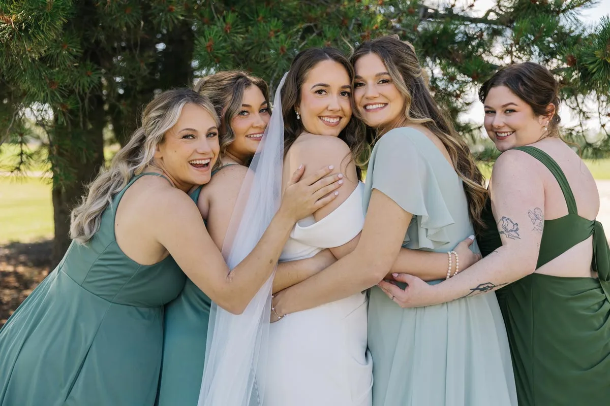 What Makes a Wedding Photo Timeless