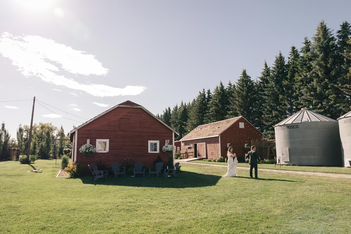 Outdoor Wedding Tips: How to Make Your Day Perfect in Any Weather