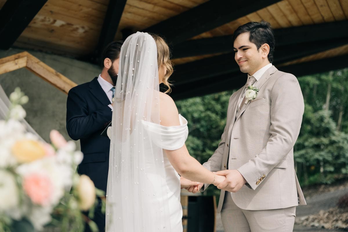 Why Real Emotions Make the Best Wedding Photos