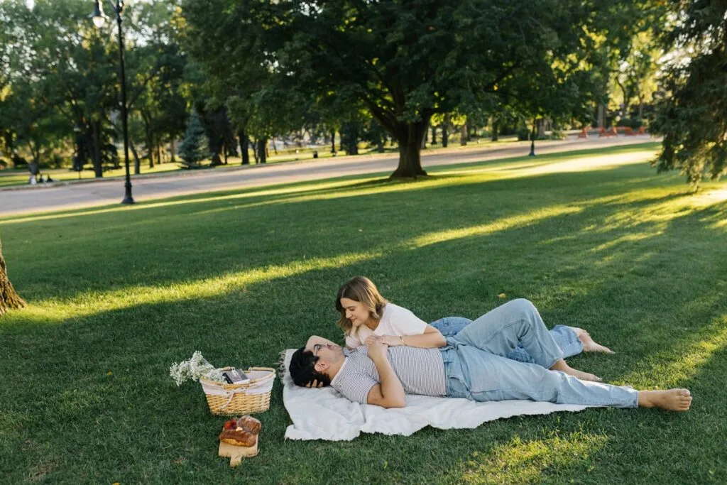 What to Wear for Engagement Photos