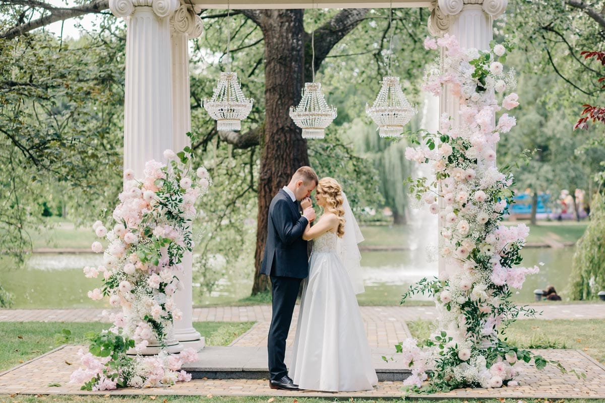 How to Enjoy Your Wedding Day Without Stress