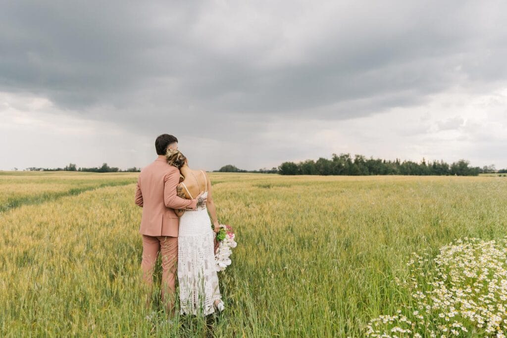 Summer Weddings in Edmonton: Warmth, Light, and Endless Golden Hours